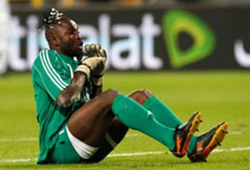 ora_eu's tweet photo. Eu acho tão bonito uniforme verde de goleiro https://t.co/qsUq82YGRB