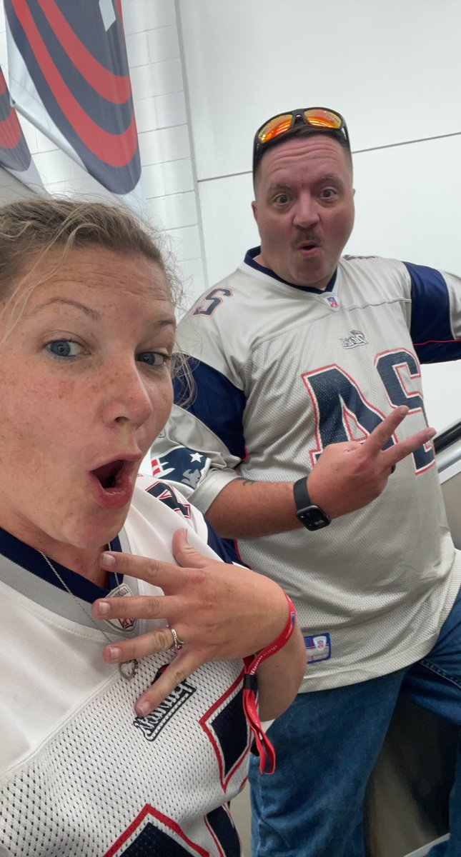 Witham_85's tweet photo. First Patriots Game! #FirstGame #PatsNation #NEForever #PutManClub @Patriots @GilletteStadium 🏈 https://t.co/PHilEXgCJo