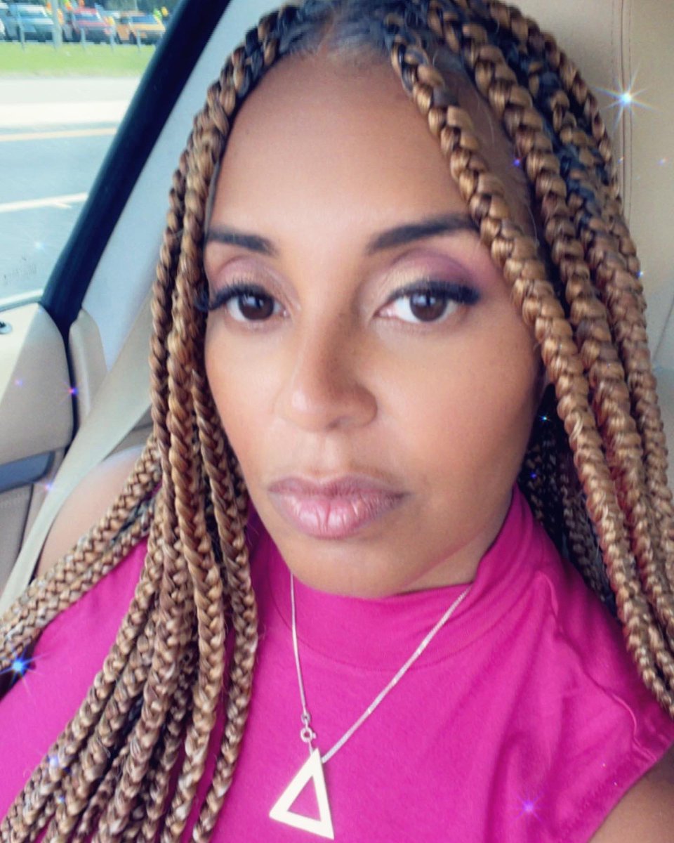 aidza's tweet photo. Last year this time I was battling breast cancer!!! Today I’m cancer free and living my best life💕💕.  Happy 1yr anniversary to me.  #cancersurvivor #cancersucks https://t.co/XH0HJofpHx