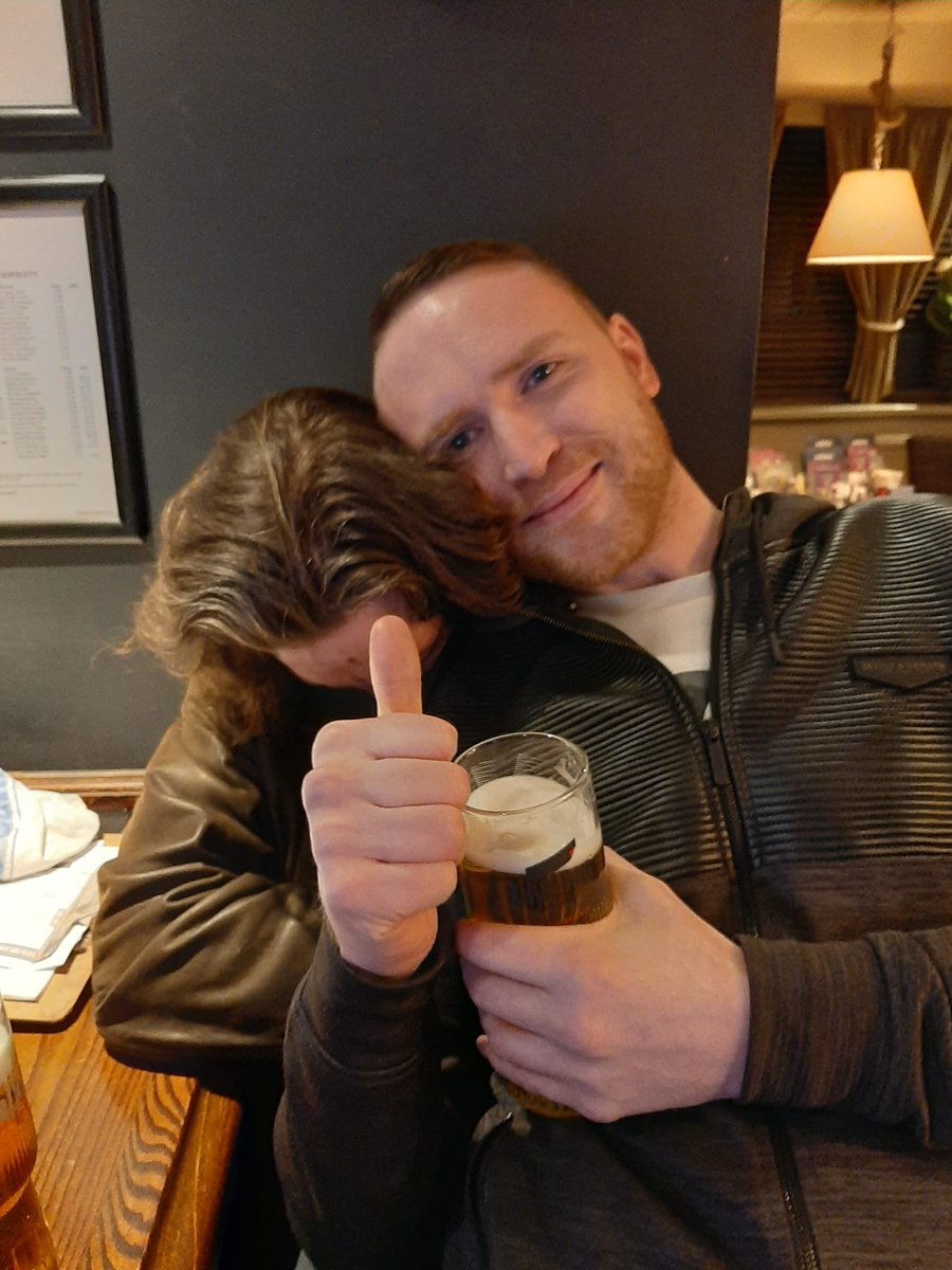 I will send one random follower $100 in 60minutes who retweets this tweet 

Someone passed out early 🤣🤣🤣🤣