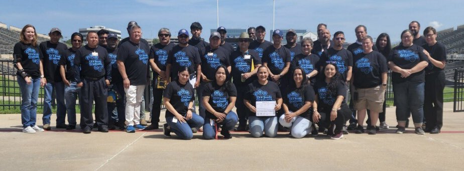 sbisdathletics's tweet photo. Lots going on in Athletics right now, but we got together today w/ our Grounds teams, IPM technicians, Athletic specialists, Campus Athletic Secretaries & Admin team for our #VirtualConvocation & luncheon! We’re committed to working hard in all we do on behalf of #EveryChild! https://t.co/J46OYI7kvL