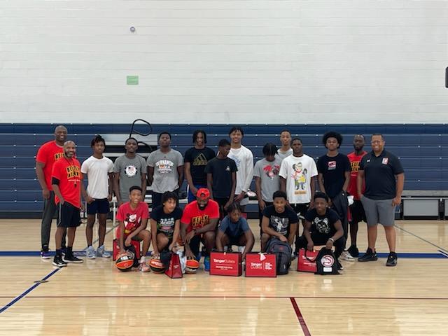 TheNHSBA's tweet photo. We had a blast at our Back to School Bash in Atlanta last weekend! Our students got a chance to listen to a number of guest speakers, enjoy skills and drills, and compete for prizes. Here's to a great year ATL! 💪 
Read about it here: https://t.co/fPlu92SSqP... https://t.co/8OONmHNXAd