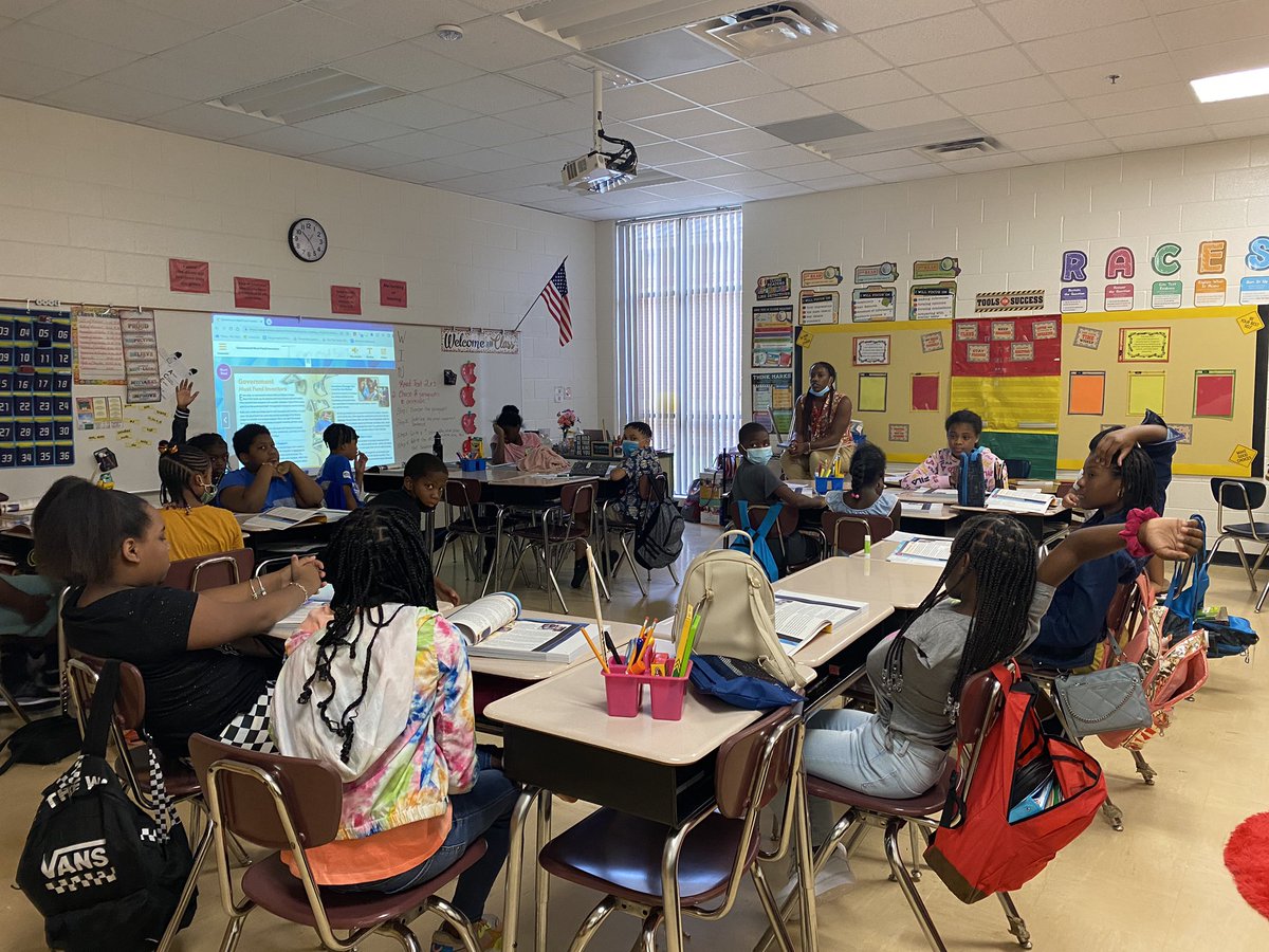 mrsj_cohen's tweet photo. Learning is happening! Interactive math notebook setup, learning to annotate the text in ELA, and diving into the standard in Social Studies! #RedOakReady @RedOakElemen @ROEPrin_Akbar #GameTime #BetterTogether https://t.co/wE9u3lklqB