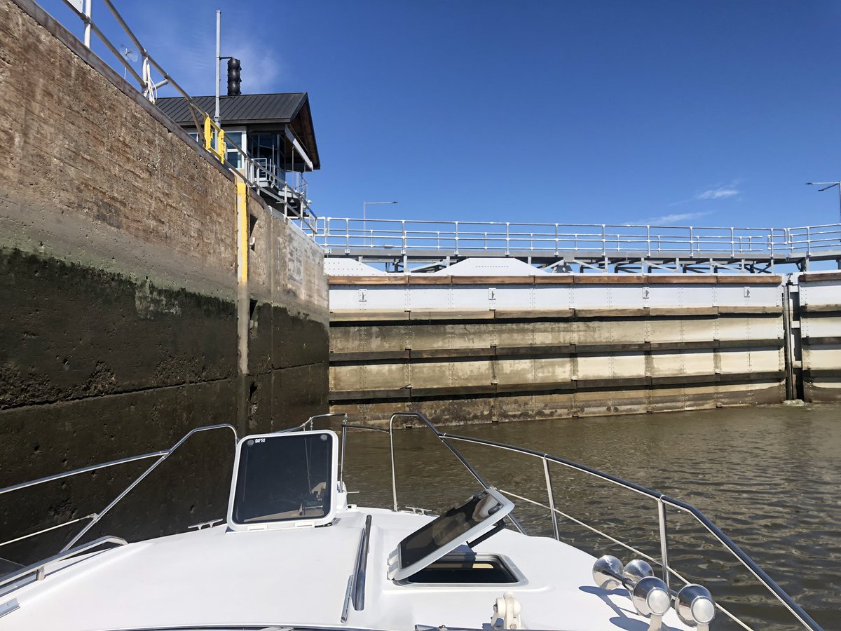 Beautiful day to head up the Mississippi River to view the St. Paul riverfront.  Lucky to not have meet any traffic at Lock &amp; Dam #2.