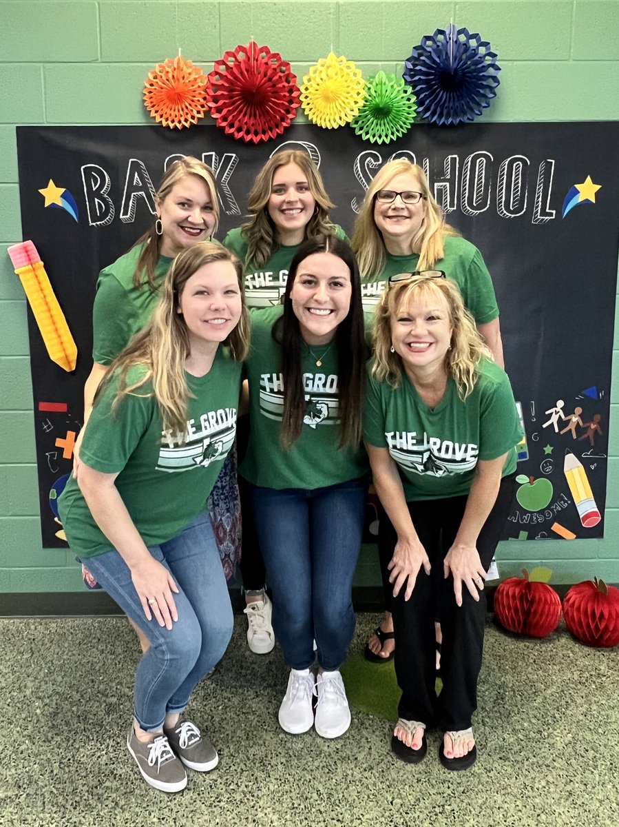 First grade is Back 2 School ready! We even have 2 extra team members this year 👶🏼💗👶🏼💙 #dragonproud <a href="/WGESdragons/">Walnut Grove ES</a>