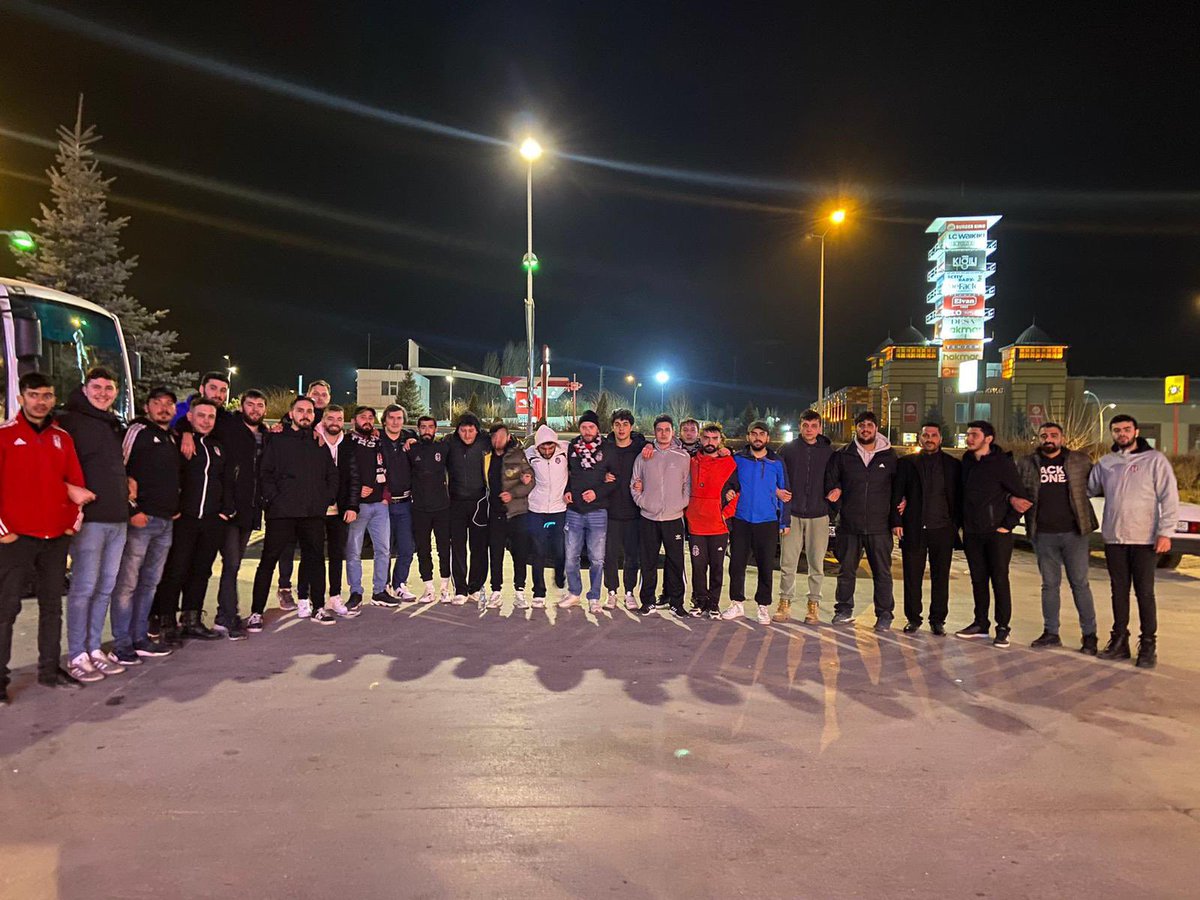 KALDIĞIMIZ YERDEN DEVAM EDİYORUZ! 

Deplasman Kartalları Arma Aşkına Hep Yollarda!