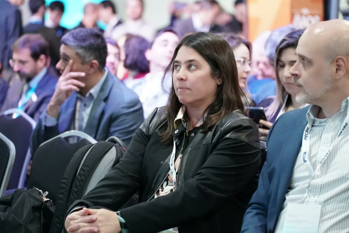 maritavillone's tweet photo. #Neuquén 📍

La jornada de hoy, participé de la Exposición Argentina Oil &amp; Gas (AOG) en la que el Ministro de Economía, Sergio Massa, hizo anuncios para el sector hidrocarburífero #VacaMuerta: 
👇🏻 https://t.co/4U0RQDS9tk