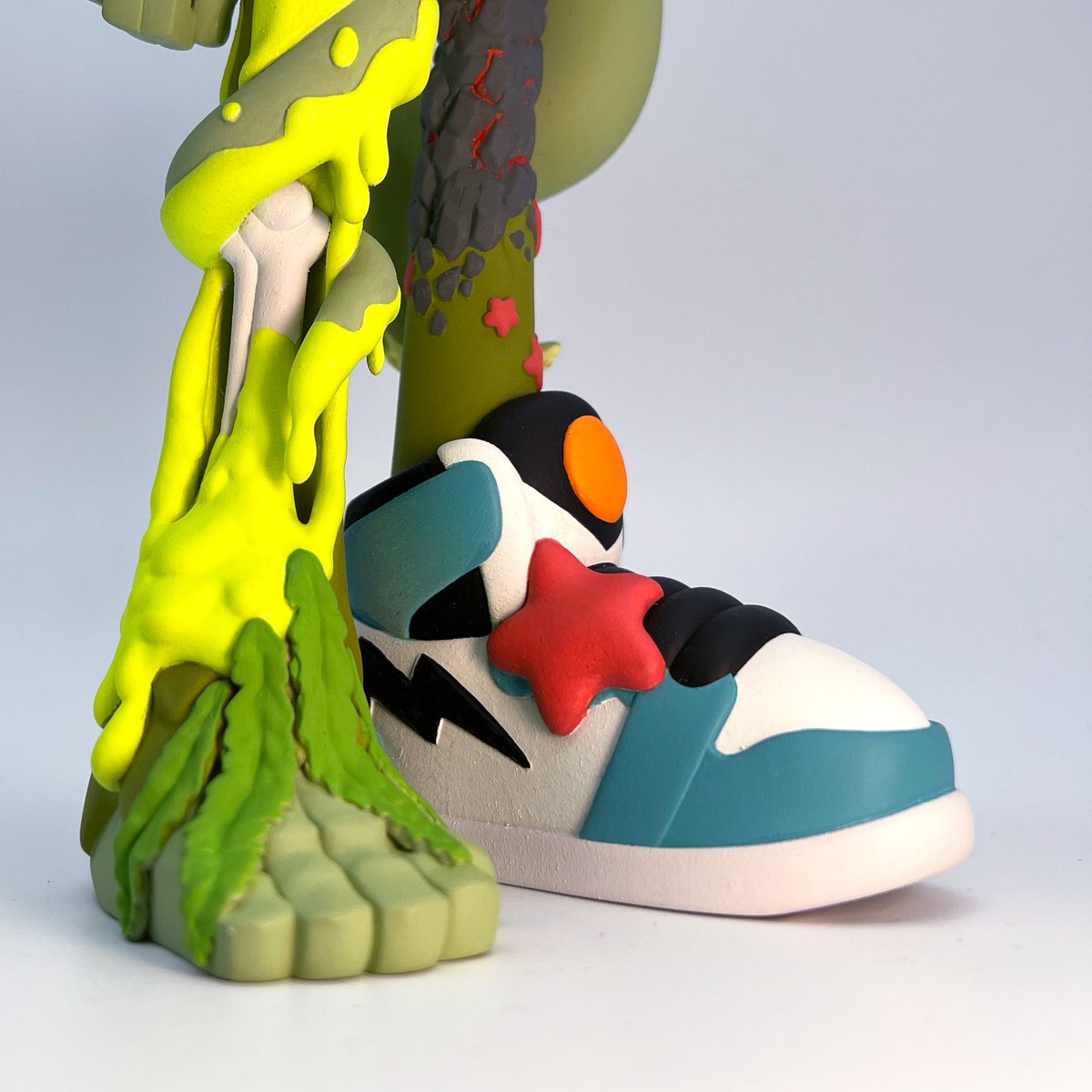 SUPERPLASTIC tweet media