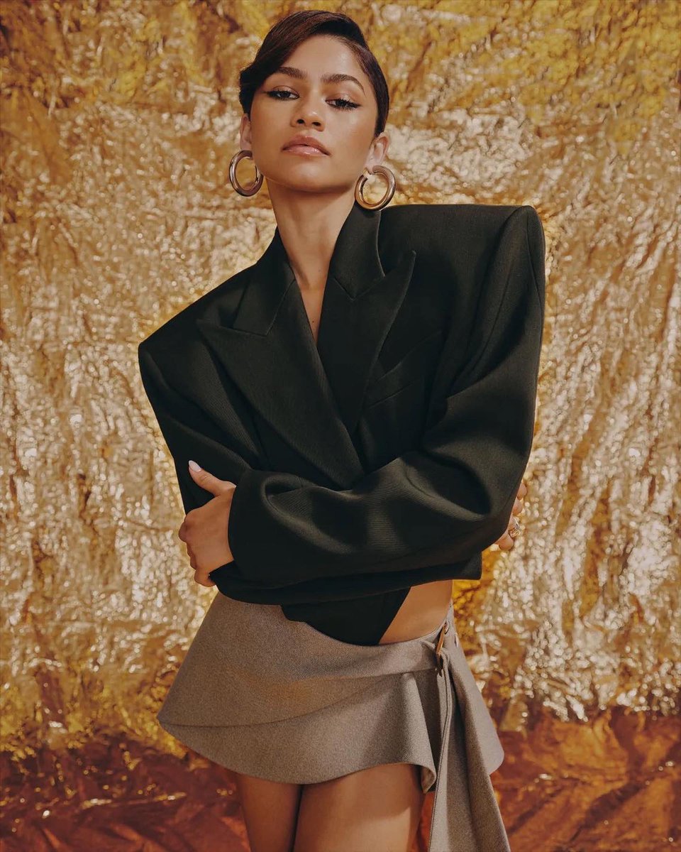 Zendaya Updates on Twitter "Zendaya wins ‘Best Drama Actress’ at the
