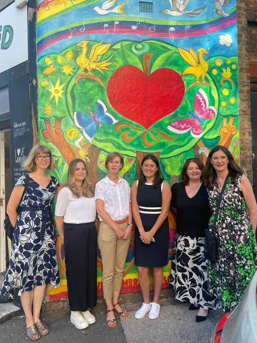 It was a pleasure to welcome my friend <a href="/lisanandy/">Lisa Nandy MP</a> to Wavertree today.

I was able to introduce her to the team <a href="/LoveWavertree/">LoveWavertree</a> and tell her all about the amazing work they are doing in our community. 

Thank you to Lisa for taking the time to visit.
