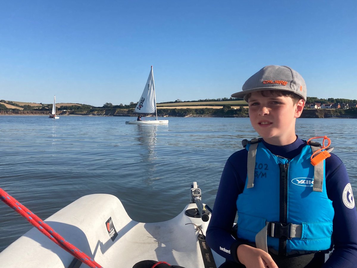 Watchetscouts's tweet photo. Day 2 of @RYA Stage 1 &2 youth course for some #RNSeaScouts . Completed triangular course on a flat #BristolChannel , more use of #fiveessentials . Another great session. @rya_training @RYASW @SomersetScouts @MoorsAndCoastal @scouts @toppersailboats https://t.co/HBm9fsEfiI
