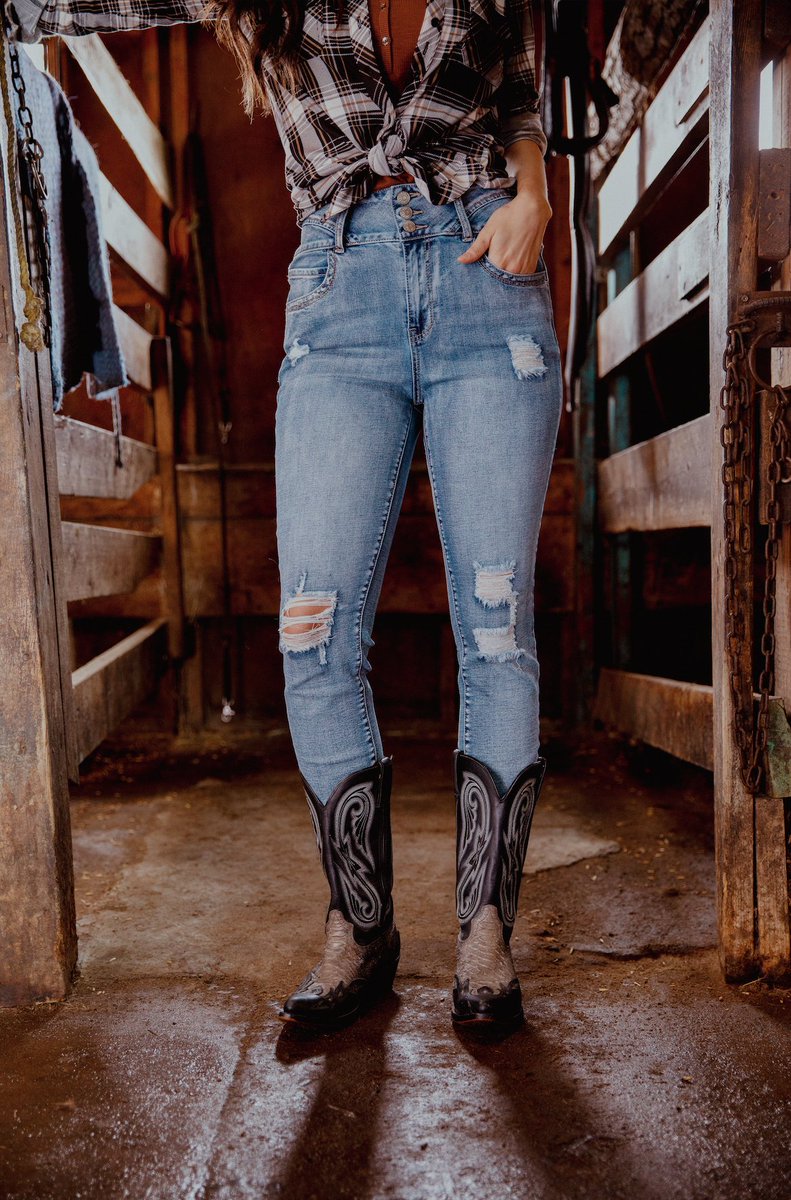 Warehouse One (@warehouseone) on Twitter photo 