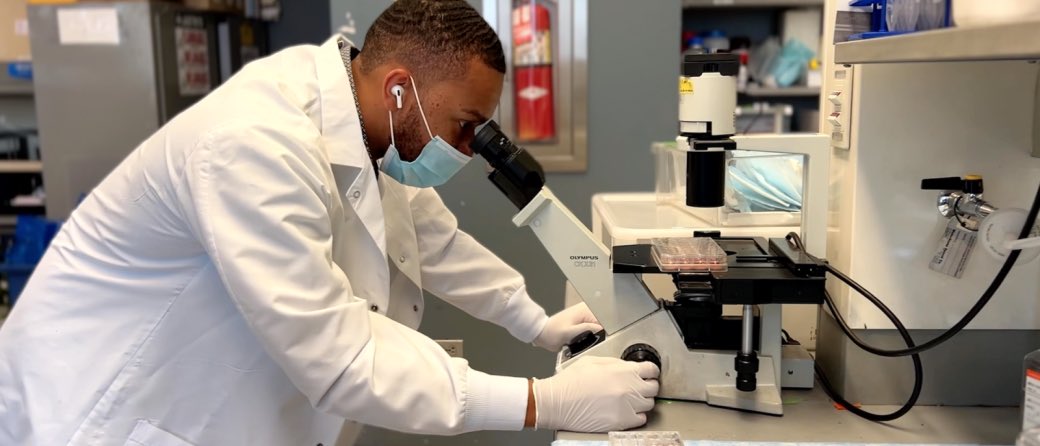 We were so happy to host two Ernest E. Just Biomedical Research Scholars, Jaron &amp; Tyrone, this summer in the lab!  Check out the article featuring a snapshot of Jaron in action:
