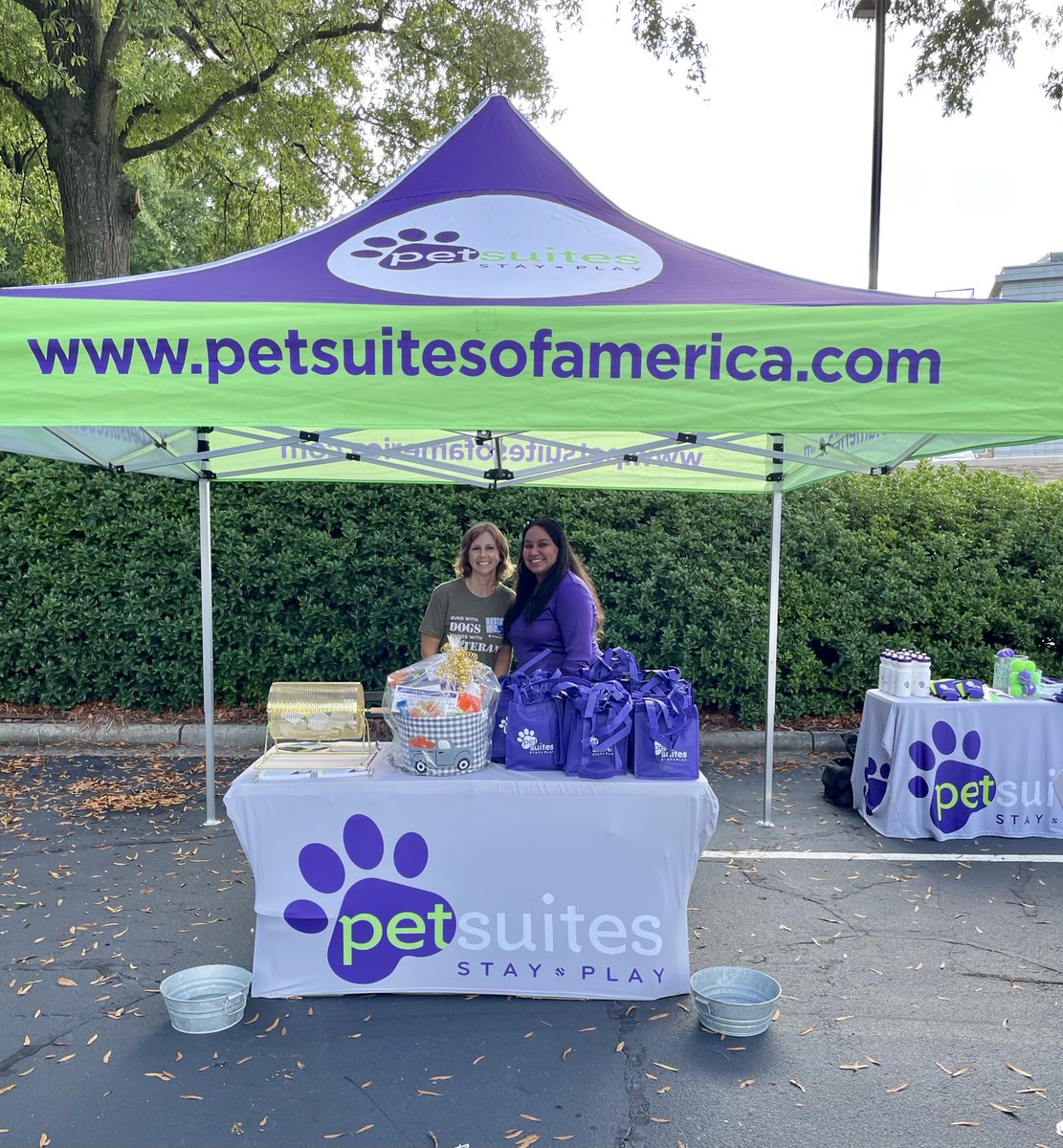 We're looking for a TOP DOG! Support the PAWesome work of <a href="/APBF_dog/">American Pit Bull Foundation</a> by sponsoring our race. Six different package tiers are available at: bit.ly/RM5KSponsors. 

#running #virtualevents #sponsors