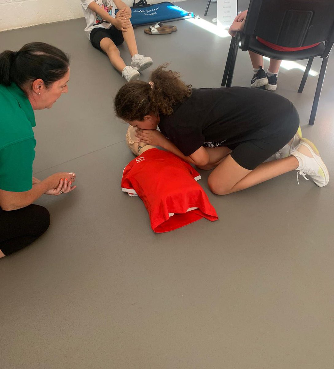 MollysGift6's tweet photo. 🙌🏻🦋WEEK 3 HOLIDAY ACTIVITY &amp; FOOD PROGRAMME 🦋🙌🏻 

Wow! What a week we’ve had at @educationgovuk #HAF2022! 3 guest workshops with Circus Skills, Kids First Aid &amp; Wheelchair Basketball! 🏀🩹🤹🏽‍♀️

Pizza making was also a hit this week! 😋🍕

#MW6
#MollysGift
#ToHelpEveryoneSmile https://t.co/rnsGeBCfYh