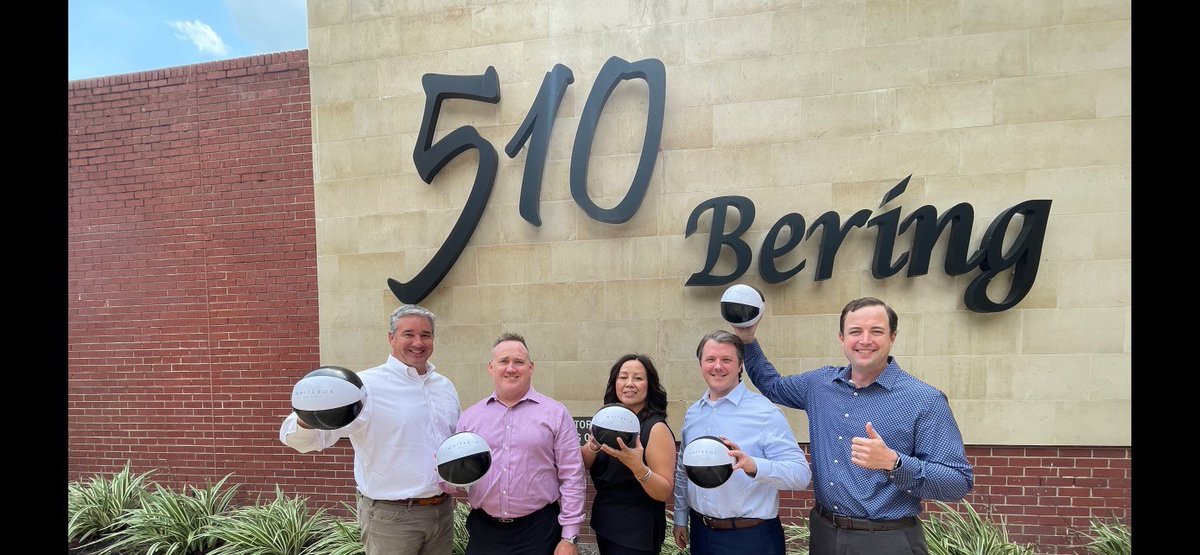 The Houston team is getting in the summer spirit at their new office at 510 Bering! #team #summer2022 #HoustonCRE