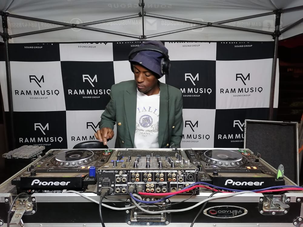 Lucas Matjila(1049music)Lepara X10 La Mmametlhake tweet media