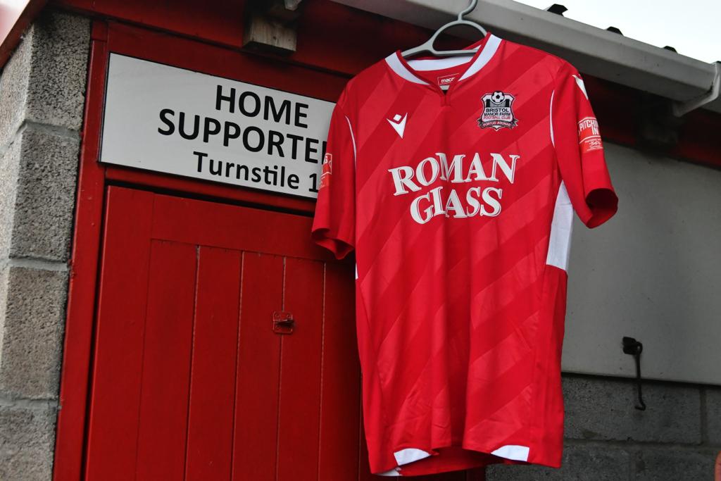 ManorFarmFC's tweet photo. 🔴 | We are delighted to unveil the official Bristol Manor Farm FC home shirt for the 2022/23 season.

Thank you to all our sponsors, and we can't wait to see the shirt in action for our Southern League opener this Saturday.

#UpTheFarm https://t.co/ujoVa0oO3z