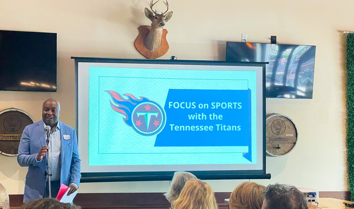 USCommunityCU's tweet image. Today we attended the Donelson Hermitage Chamber luncheon. There was discussion on the possibility of Nashville getting a new stadium &amp;amp; what that means for OUR growing city. Thank you to @Titans Chief Marketing &amp;amp; Revenue Officer, @GilBeverly1, for an amazing presentation!