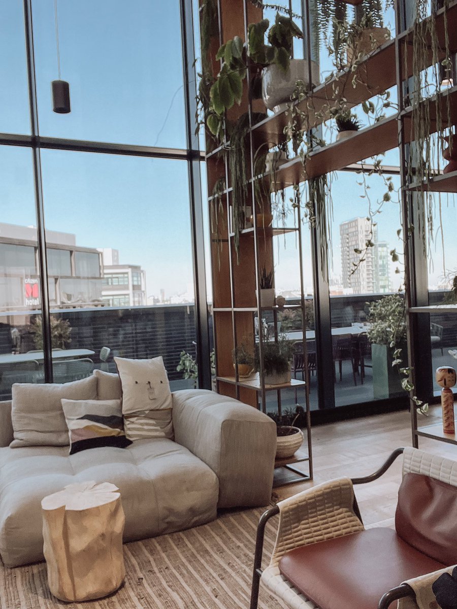 London office views 😍☀️