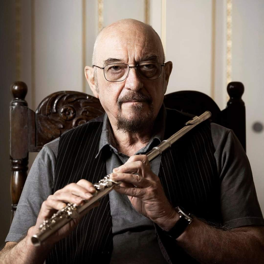Happy Birthday to the legendary Ian Anderson! 