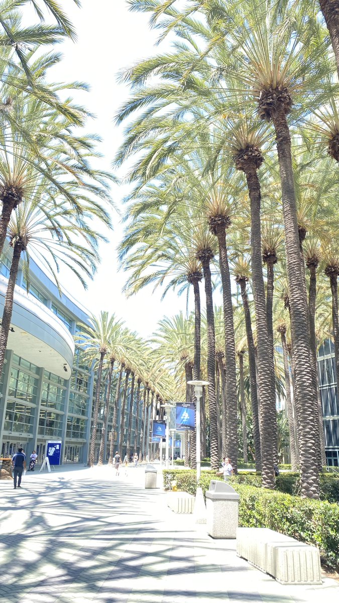 (2/2) This won’t be the last time you’ll see Square Root Academy in SoCal as we are beyond excited to announce our SoCal expansion THIS SPRING! Stay tuned for more details in the coming months as we spread the amazing world of S.T.E.A.M to Southern California! #kidzcon #TBT