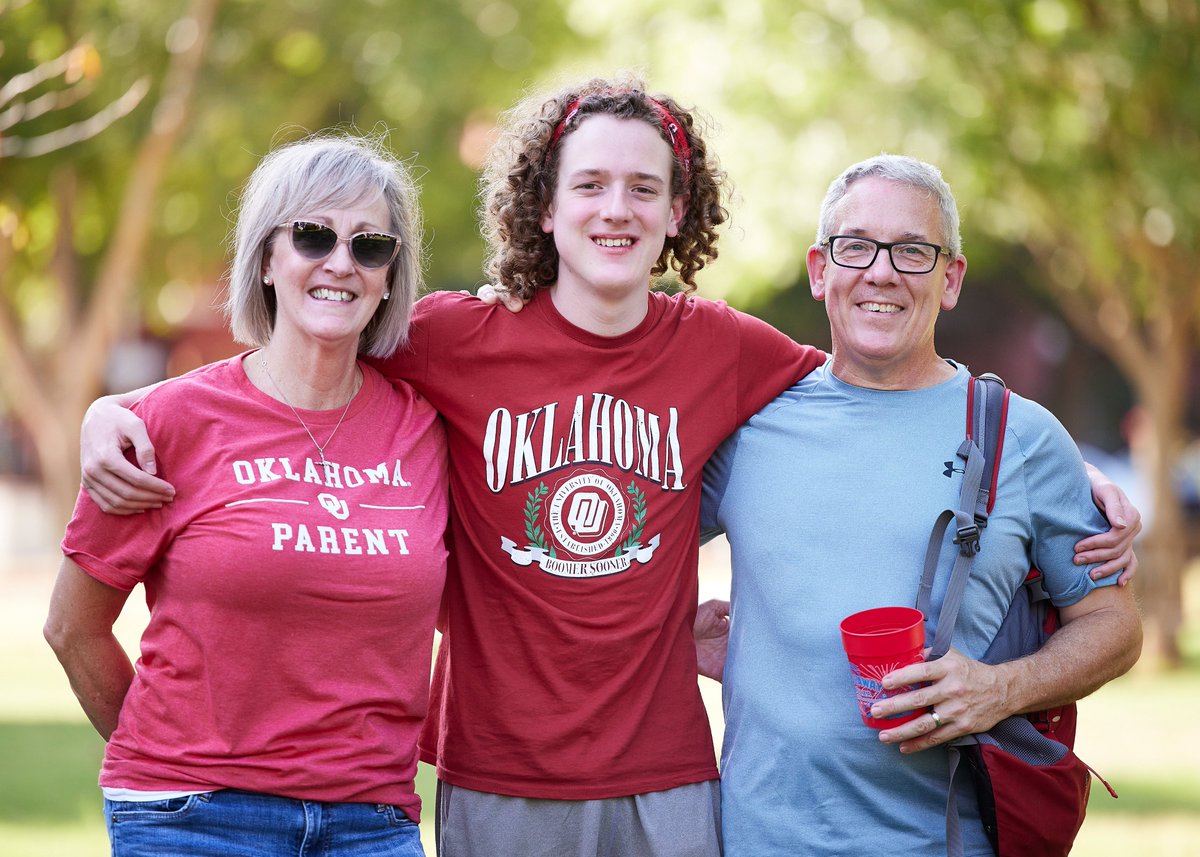 UofOklahoma's tweet image. That's a wrap on #OUMoveIn22! ☑️

The Class of 2026 is all moved in, and we're ready to kick-off the Fall 2022 semester! Enjoy your new home, students. Your best memories will be made here. ✨☝️