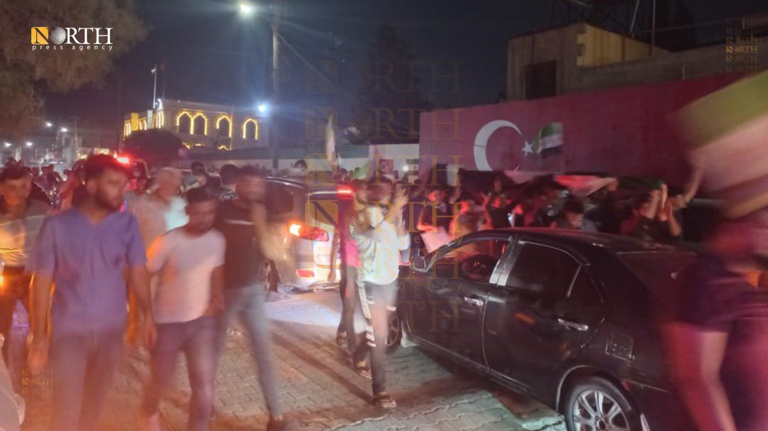 HoshangHesen's tweet photo. A demonstration in #Syrias' Azaz ( control by #Turkey and #SNA factions) against #Turkish foreign minister statement that said his country work to reconciliation between the opposition and the #Syrian regime. There is calls to bigger demonstrations tomorrow. https://t.co/0IY9rypnmr