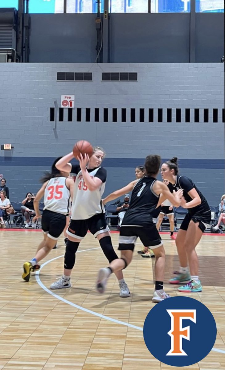 Fever_gbb's tweet photo. Congratulations to Ava Uhrich ‘23 on her scholarship offer to Cal State Fullerton from Coach Jeff Harada! Go Titans 🐘 https://t.co/JyX7cGJZaU