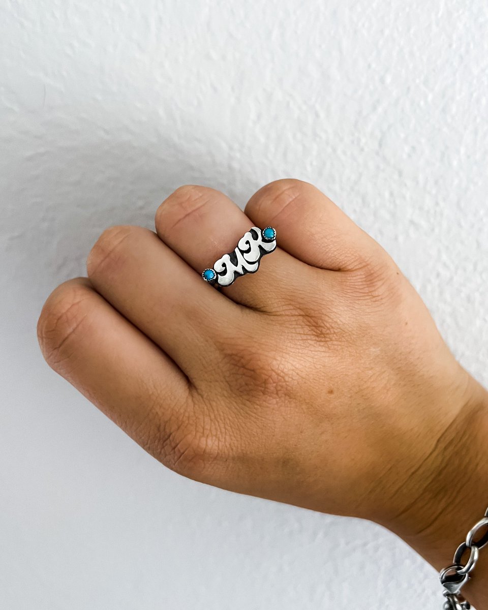 Outline style initial or brand rings are just toooo sweet🤩