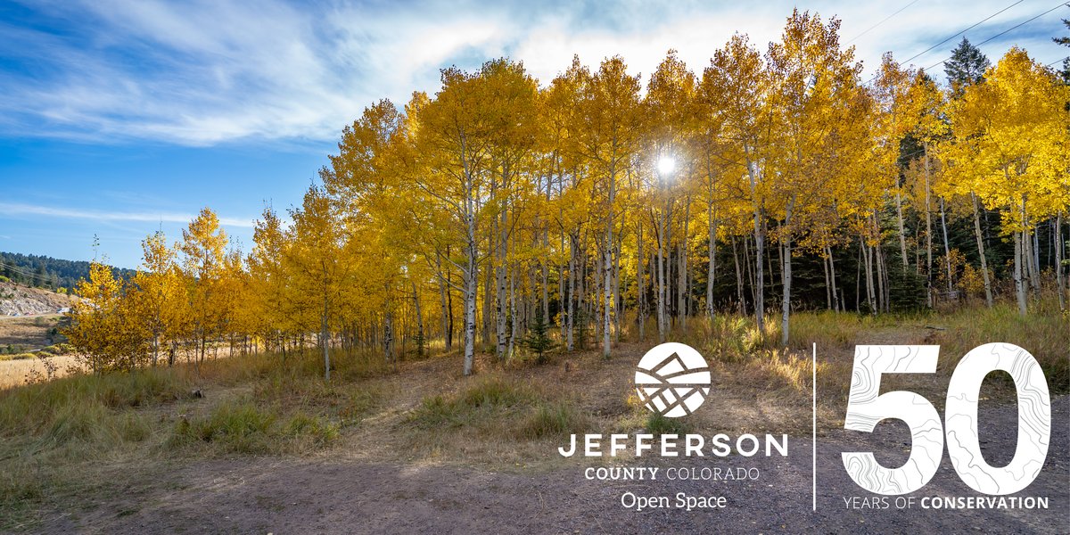 JeffcoOpenSpace's tweet photo. In 1986 The Meyer Family sold JCOS the 1st parcel of Meyer Ranch Park which took 12 total acquisitions to become the 667 acre iconic park known best for #sledding &amp; #leafpeeping 🌳🍂🍁#50YearsOfConservation https://t.co/D2yqBURvzp