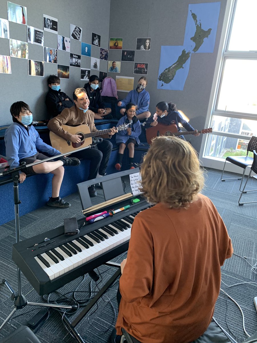 Stonefields School tweet media