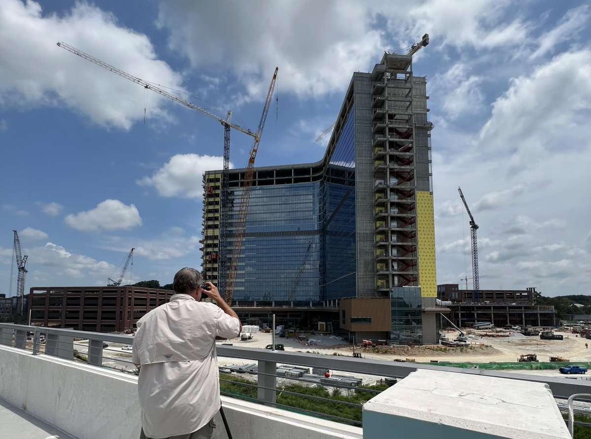 MMC_Corp's tweet photo. Our marketing team visits our jobsites to grab footage and pictures of the awesome projects our brands have the opportunity to work on across the country. Check out the photos below of one of our @MMCContractors teams on a healthcare project in Atlanta, GA.

#QualityCraftsmanship https://t.co/JpA9sxIgPe