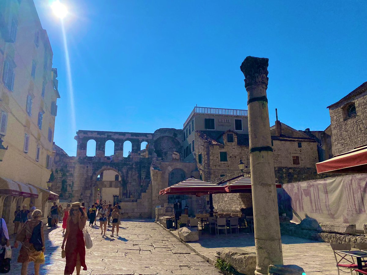 NGchroak's tweet photo. 長旅からようやく帰宅。ポーランドではすでに過ぎ去ってしまった夏を、クロアチアで思い出せた。今回、海と山の魅力を両方満喫出来て非常に満足。 https://t.co/FJ8Ksh5TYc