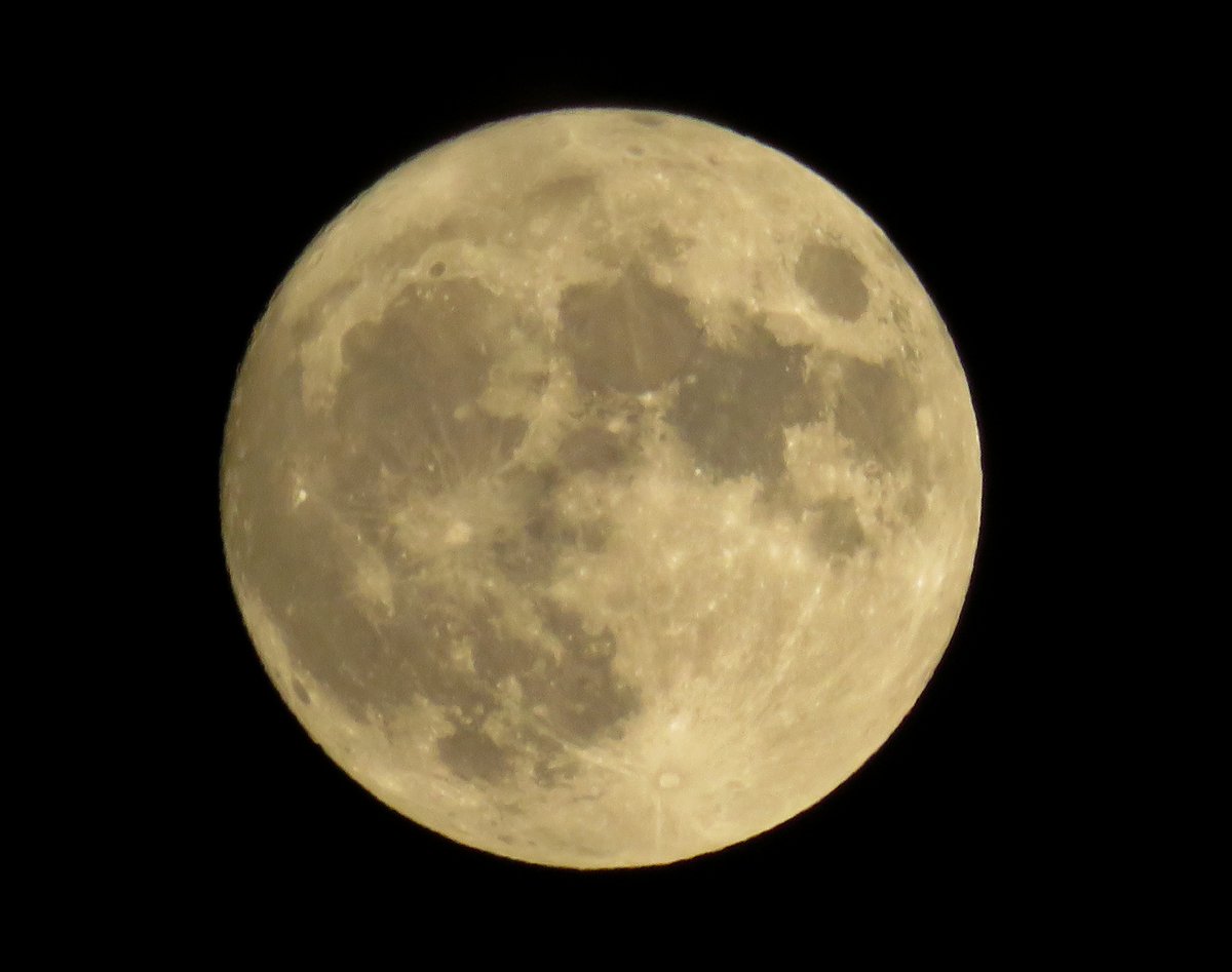 Full Moon.
Libya. August 11th 2022.
#Moon 
#Luna 
#MoonHour 
#MoonHourAmbassador 
@MoonHour321

@ThePhotoHour

#DadsForGunSafety
#Tripoli
#Nasa🚀
#GoOutsideAndLookUp
#ObservetheMoon
@StormHour