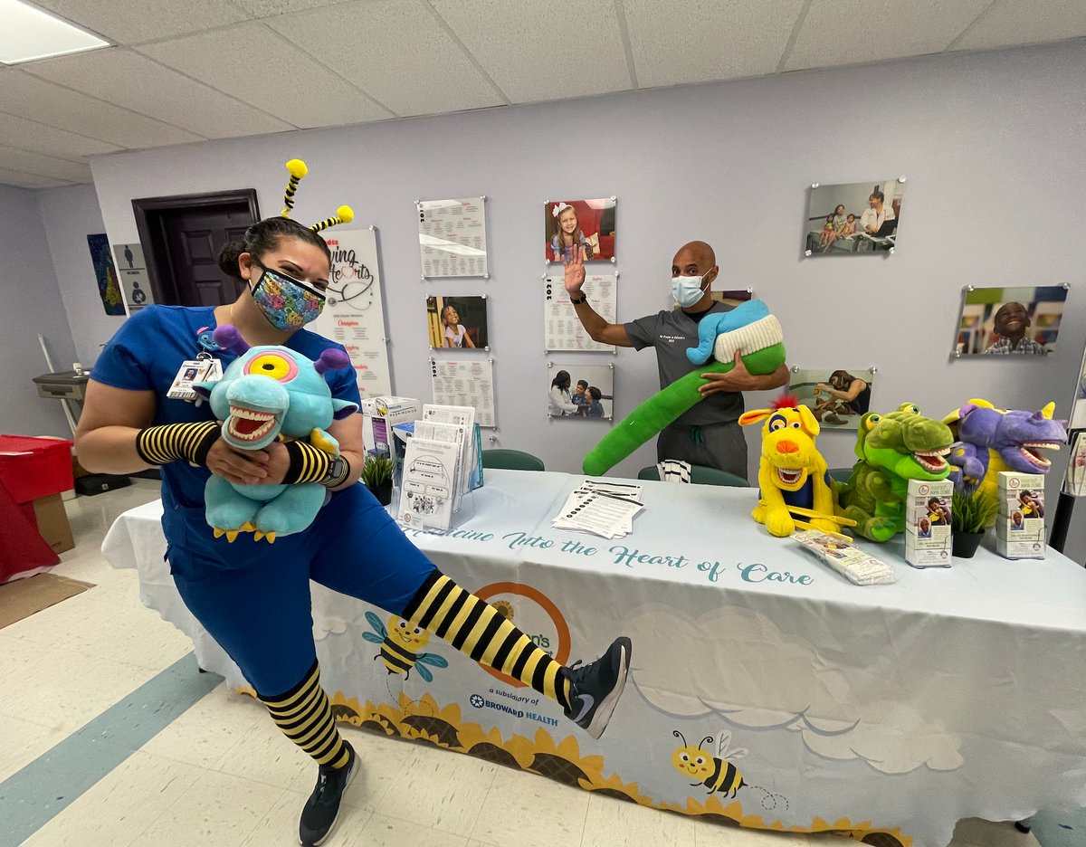 BrowardHealth's tweet image. .@CDTC launched its 2022 Back to School Drive in an effort to collect and fill around 700 backpacks for children with special needs under its care. This week was the first time in 3 yrs that the event took place in person and families participated in several fun activities.