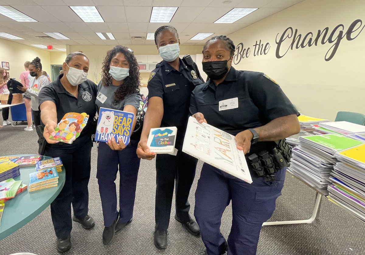 BrowardHealth's tweet image. .@CDTC launched its 2022 Back to School Drive in an effort to collect and fill around 700 backpacks for children with special needs under its care. This week was the first time in 3 yrs that the event took place in person and families participated in several fun activities.