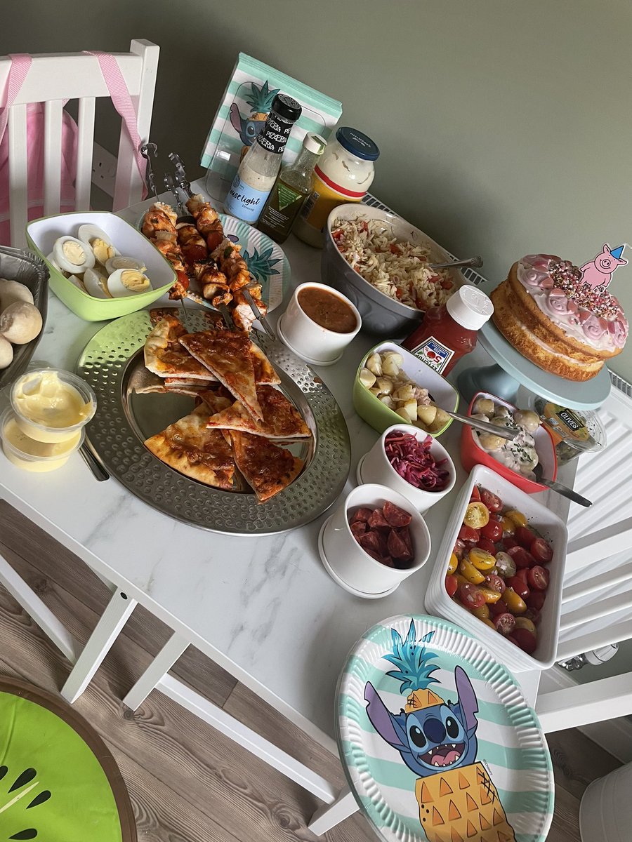 Emily Weston tweet media