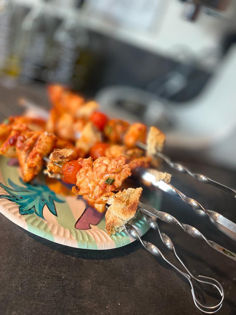 Emily Weston tweet media