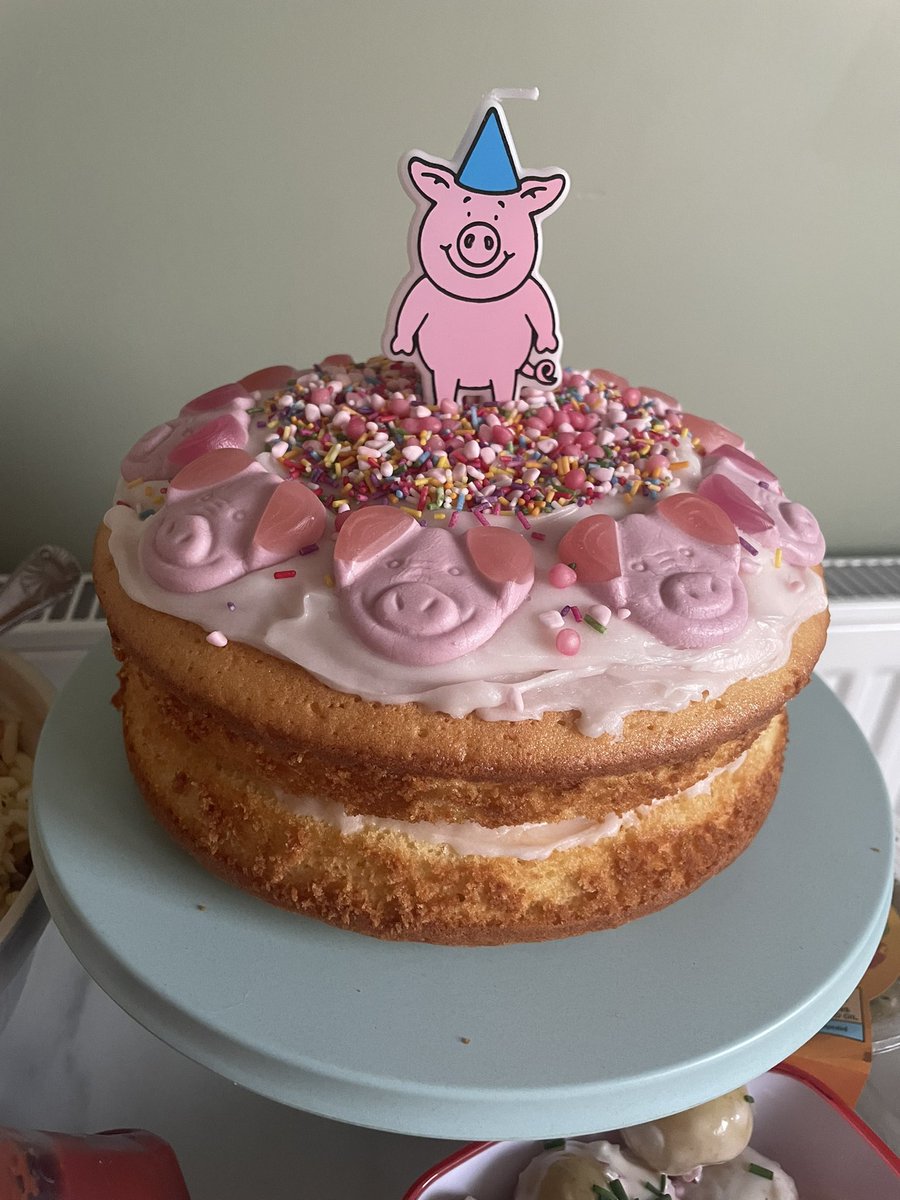 Emily Weston tweet media