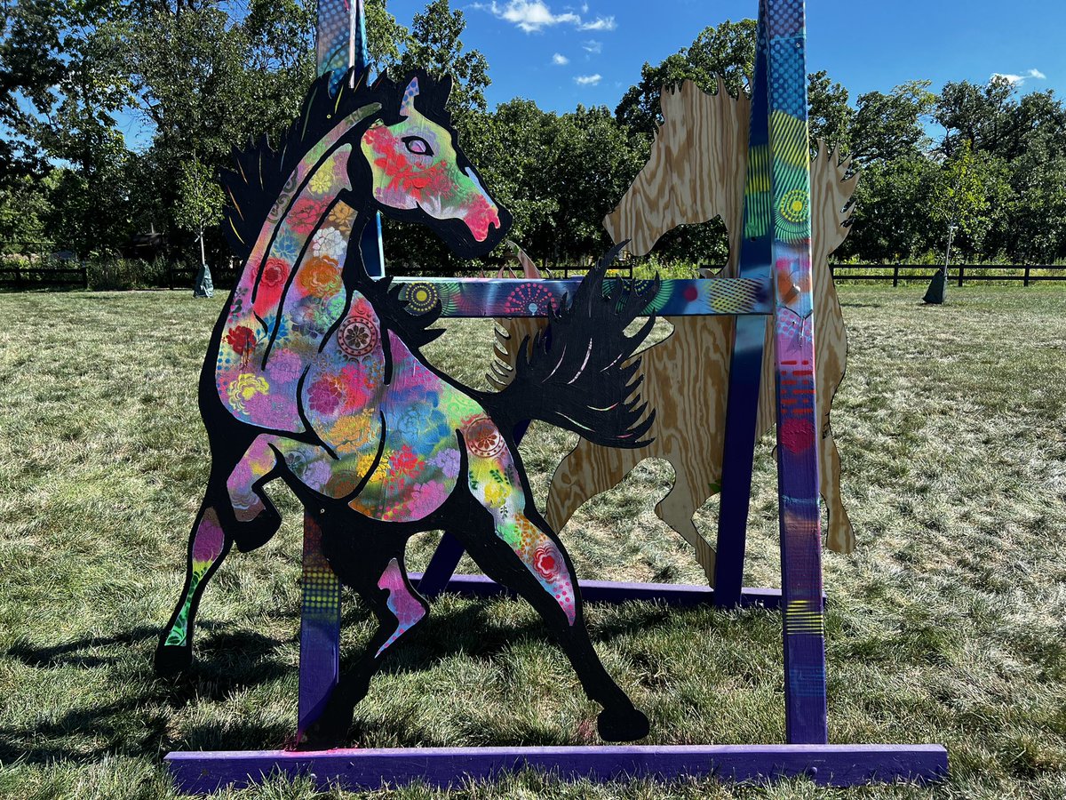 MoriartyRob's tweet image. Community. Collaboration. Creativity. Another successful community art jam with my fellow teachers in District 201 #mortonpride #festivalignite2022