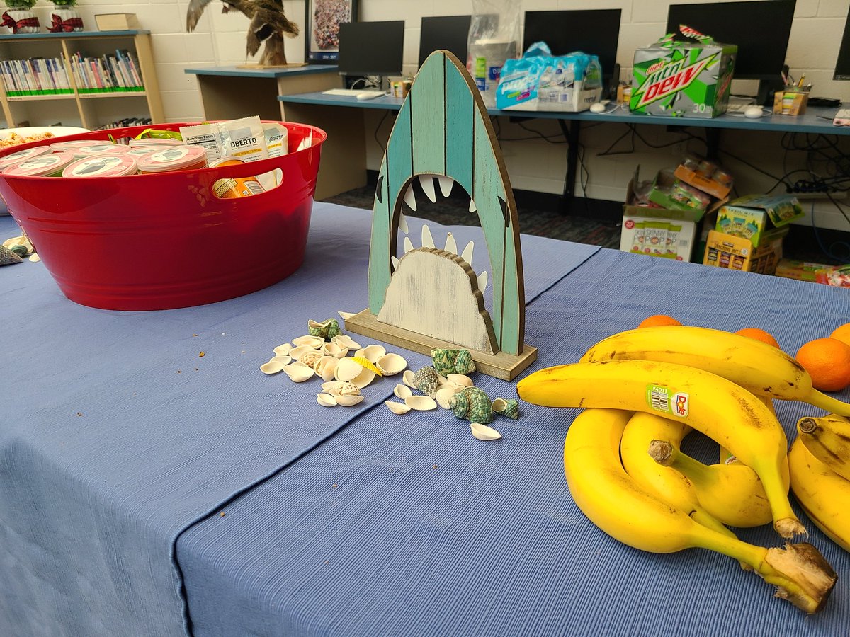 Vineyard Elementary School is "Setting Sail for Success"! We welcomed back teachers, shared school goals, brainstormed connecting with students, and learned new PBIS programs. <a href="/alpineschools/">Alpine School District</a> #bestyearever #flashmobs #creatingmoments