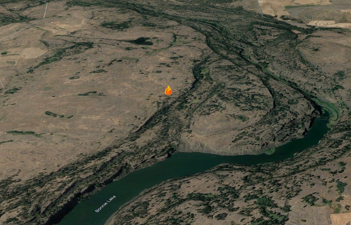 EWFIREANDHAZARD's tweet photo. #MartinFire #SpokaneCounty
2ND ALARM
Date: 8/11/2022 
Inc# NES-1567
Size: 25 ACRES
County: SPOKANE
Location: BONNIE LAKE
Lat/Lon: 47 17.760, -117 33.228
Status: MULTIPLE RESOURCES ON SCENE https://t.co/mo6mc4Mh3q