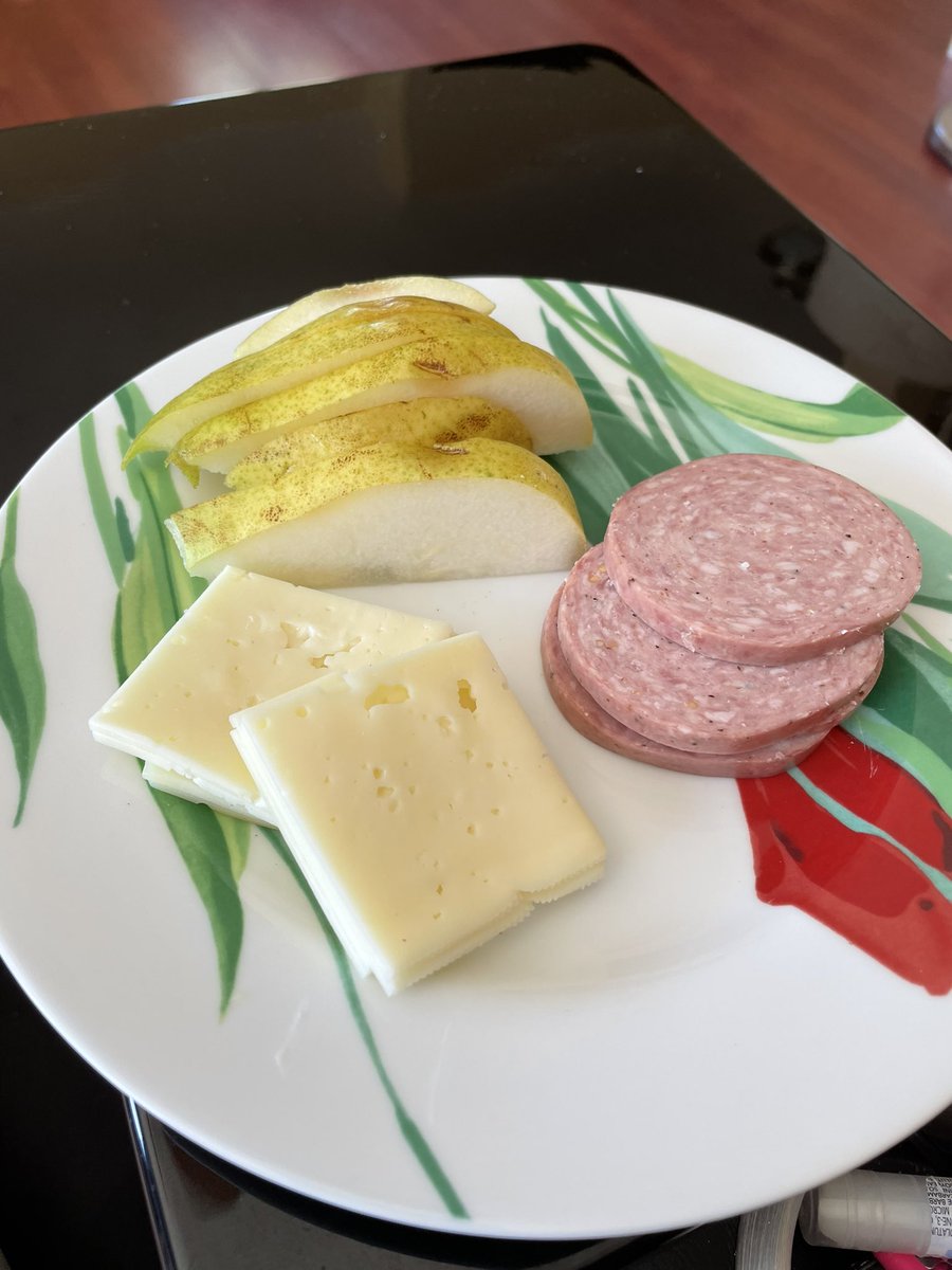 caligirltweets's tweet photo. Trying to clean up my diet a bit…
#snack #danjou #pear #swiss #cheese #summer #sausage #danjoupear #swisscheese #summersausage https://t.co/LzCdG8tHPZ