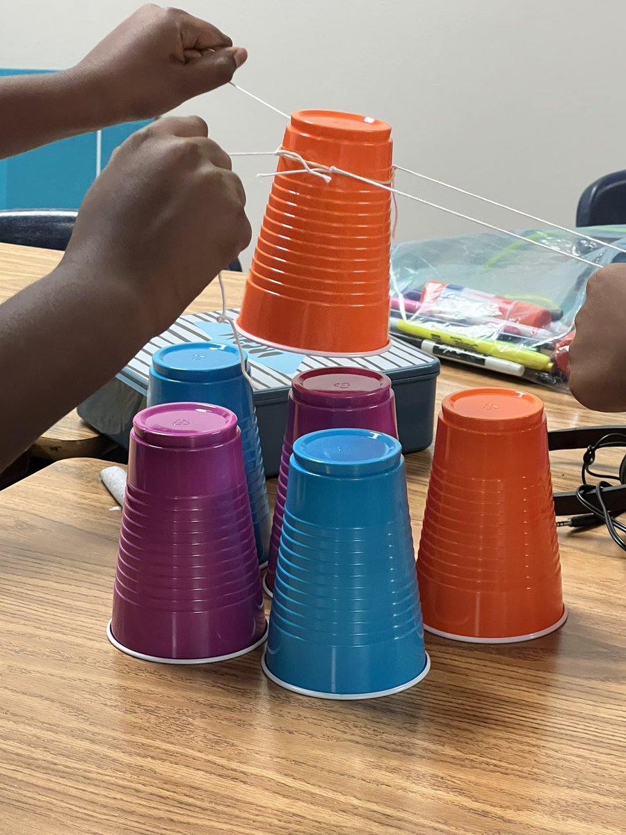 TollingerT's tweet photo. Fun team-building activity with our @RiddleElem 5th graders today! Stacking cups without touching them & without talking. Our amazing students showed great collaboration & communication! π€© @JEFlemmer @mcleodl @ci_elem #fisdelemscience #fisdmadetoshine https://t.co/mIhlqm1O4U