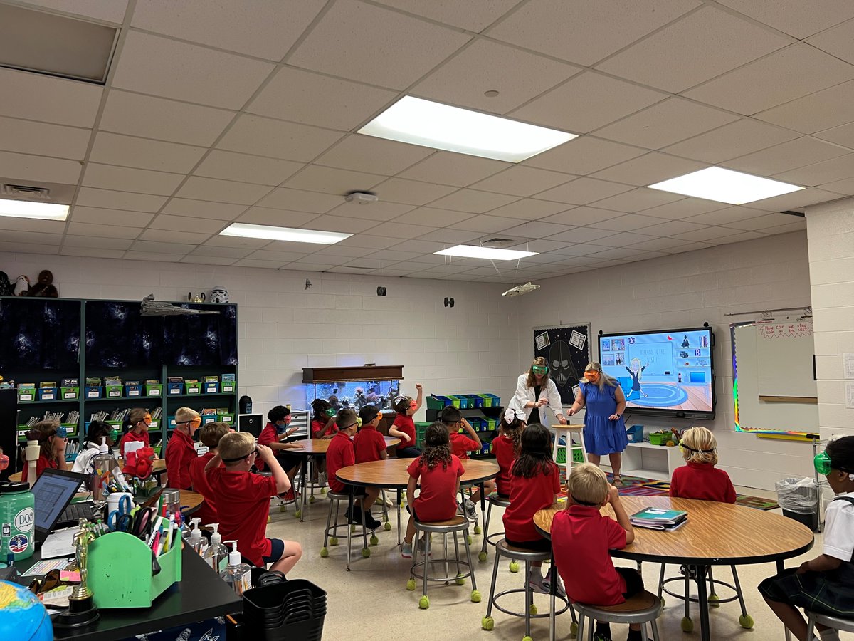 JonesFirstGrade's tweet photo. We had a "blast" learning about Science Safety with Miss Gayle in The Nest! @HutchensElem #ourhut https://t.co/7bFmmiEdOb