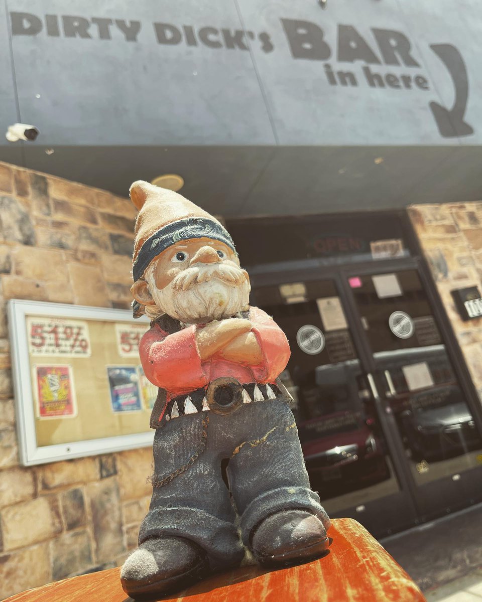 DirtyDicksBar1's tweet photo. party gnome says get your butts to Dick's #keepdentonhard @blowflyboy  @Ozzy_903  @JakeMFJones  @Rowe6395 https://t.co/PJm9PlwYTE