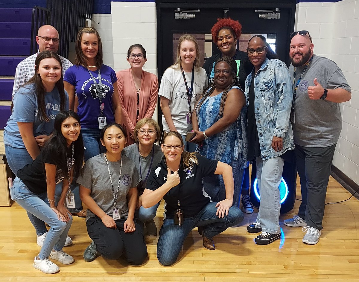 MDJH_Panthers's tweet photo. MDJH Cub Camp Volunteers Rock!!!! @katyisd https://t.co/aZkqjkSinZ
