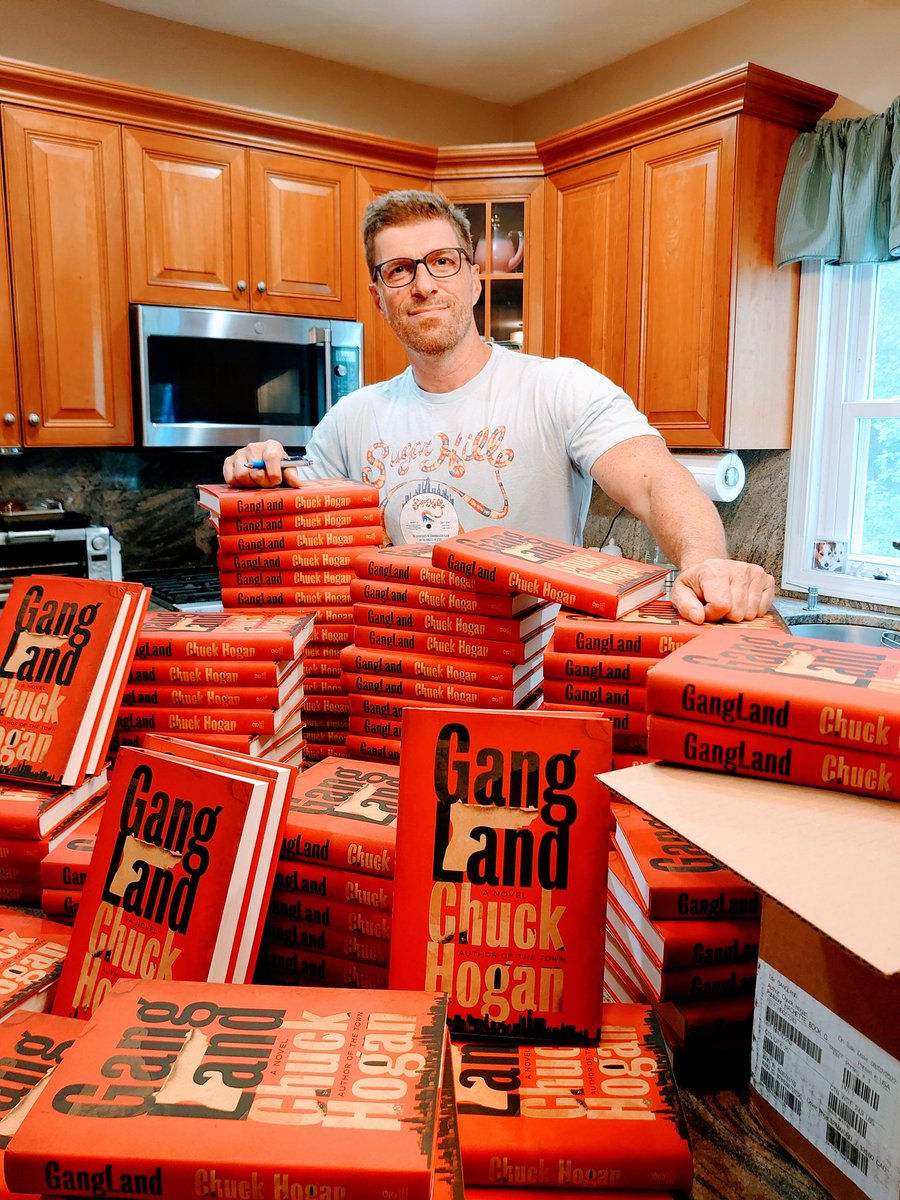 Chuck Hogan tweet media