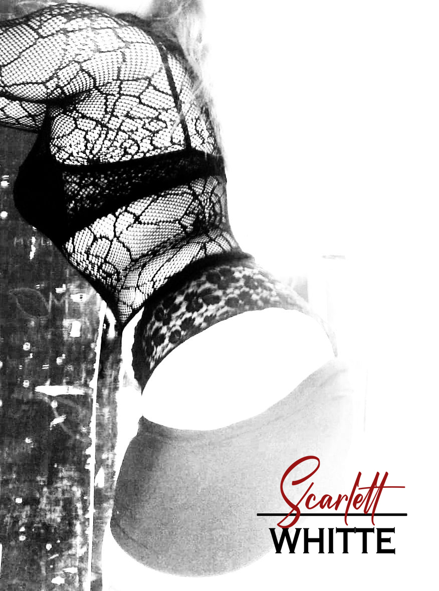 Scarlett white tweet media